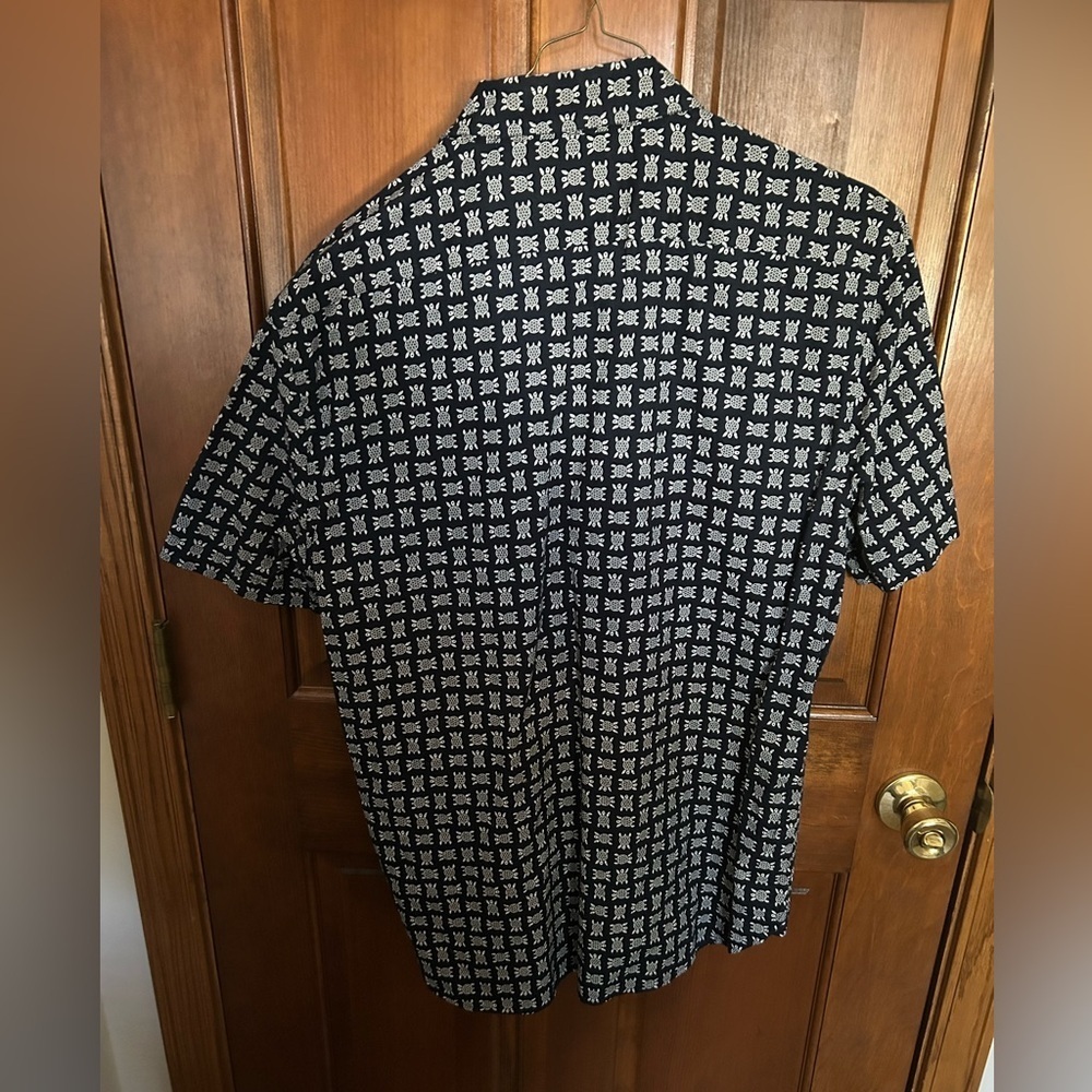 Banana Republic Navy and White Turtle Print Shirt - Picture 2 of 4